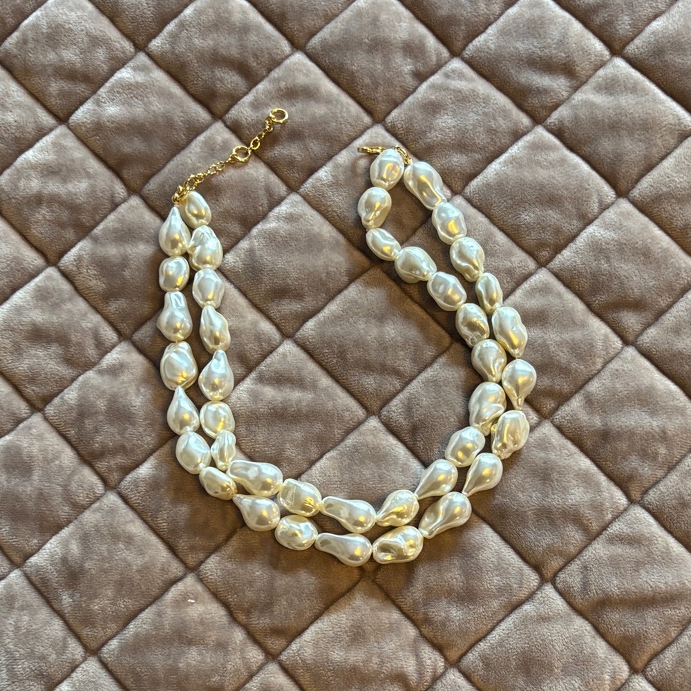 Tuckernuck Cream Baroque Pearl Necklace